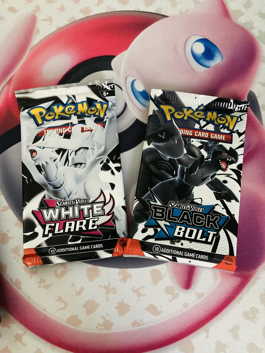 Markhaysss's tweet photo. Selling Black Bolt &amp; White Flare booster packs on my Whatnot shop!🔥⚡️

(Shop Link in Bio)

#Pokemon #tradingcard #games https://t.co/g7RRe9Pvtf