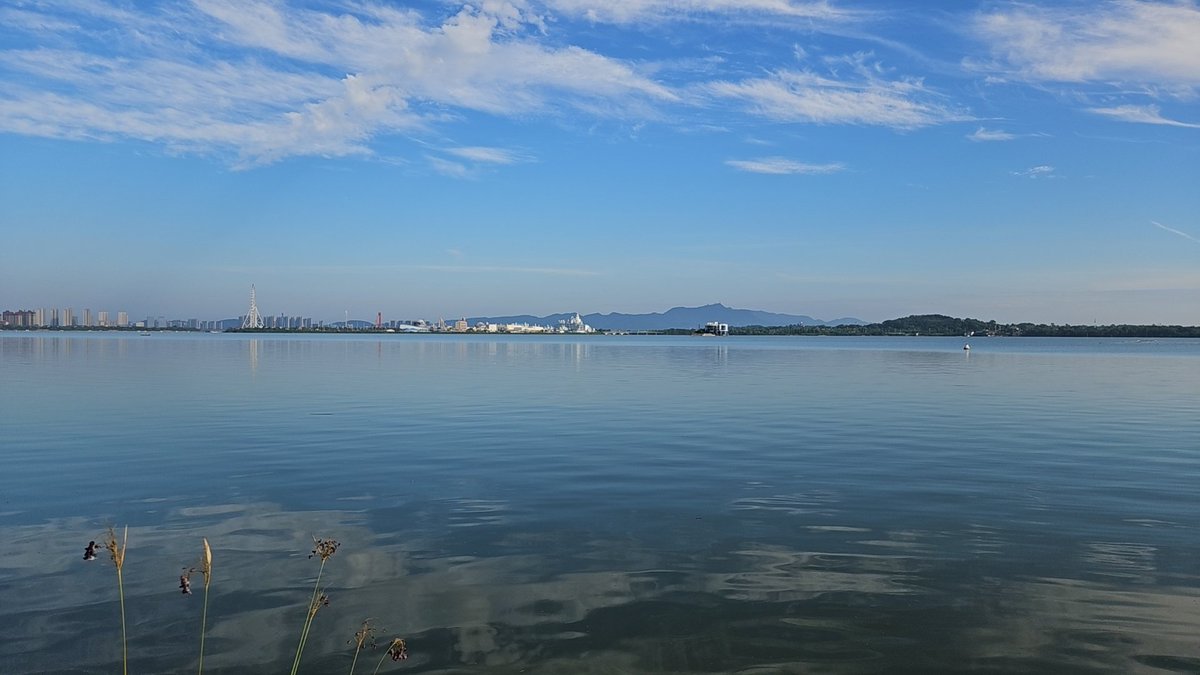 davefcxi's tweet image. 初见柳叶湖！