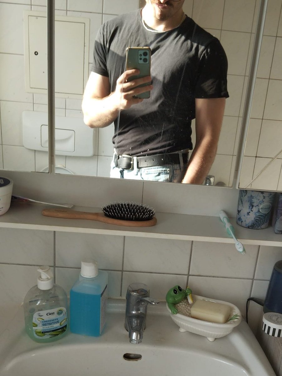 Simsalabimon tweet media