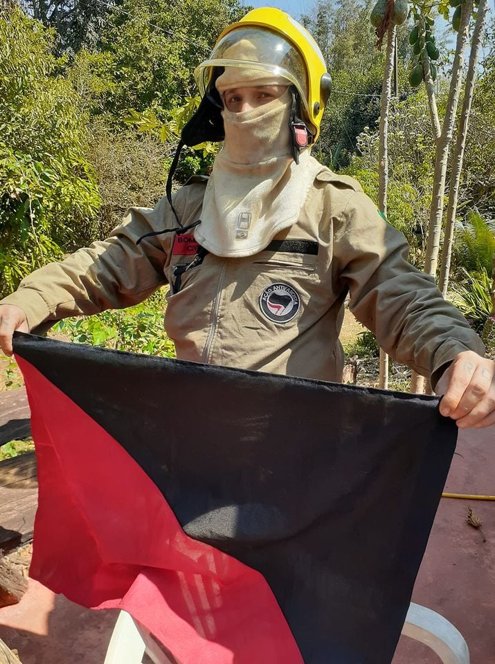 The fight for nature, the fight for people and other animals is a principle of anarchism, and we will continue to help fight fires that arise and rescue animals in case of disasters and the general education of the fire prevention community.