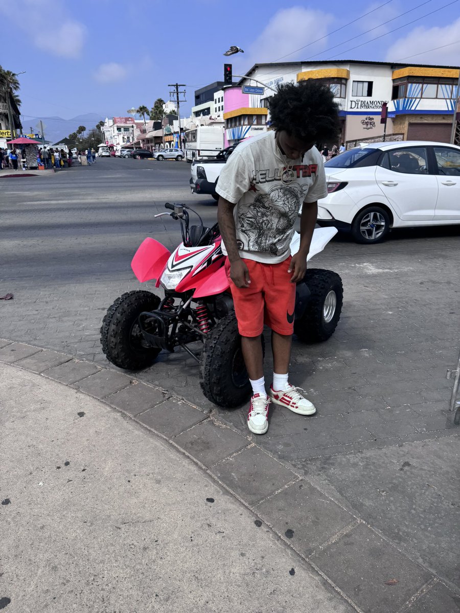 somewhere inna ocean 20 thousand on me