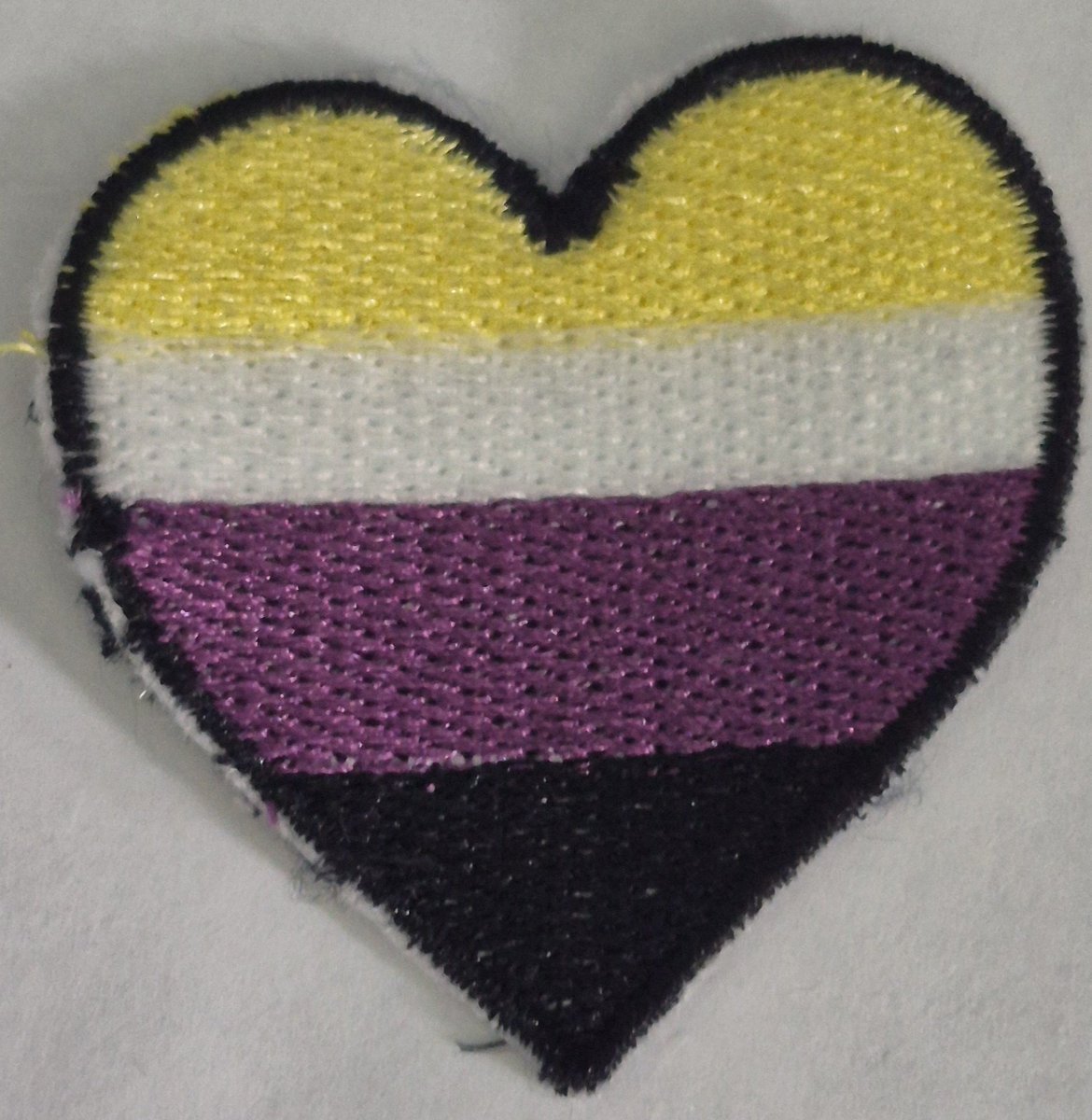 Biokat93's tweet photo. Finished the flags as hearts https://t.co/k6zQdOm6h7