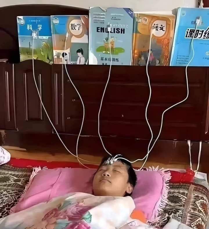 IRIS_g9d's tweet image. #netsat68 ดะประเดิมมีมแรกก่อนเข้าห้องสอบให้55455555 สู้ๆนะคะทุกคน