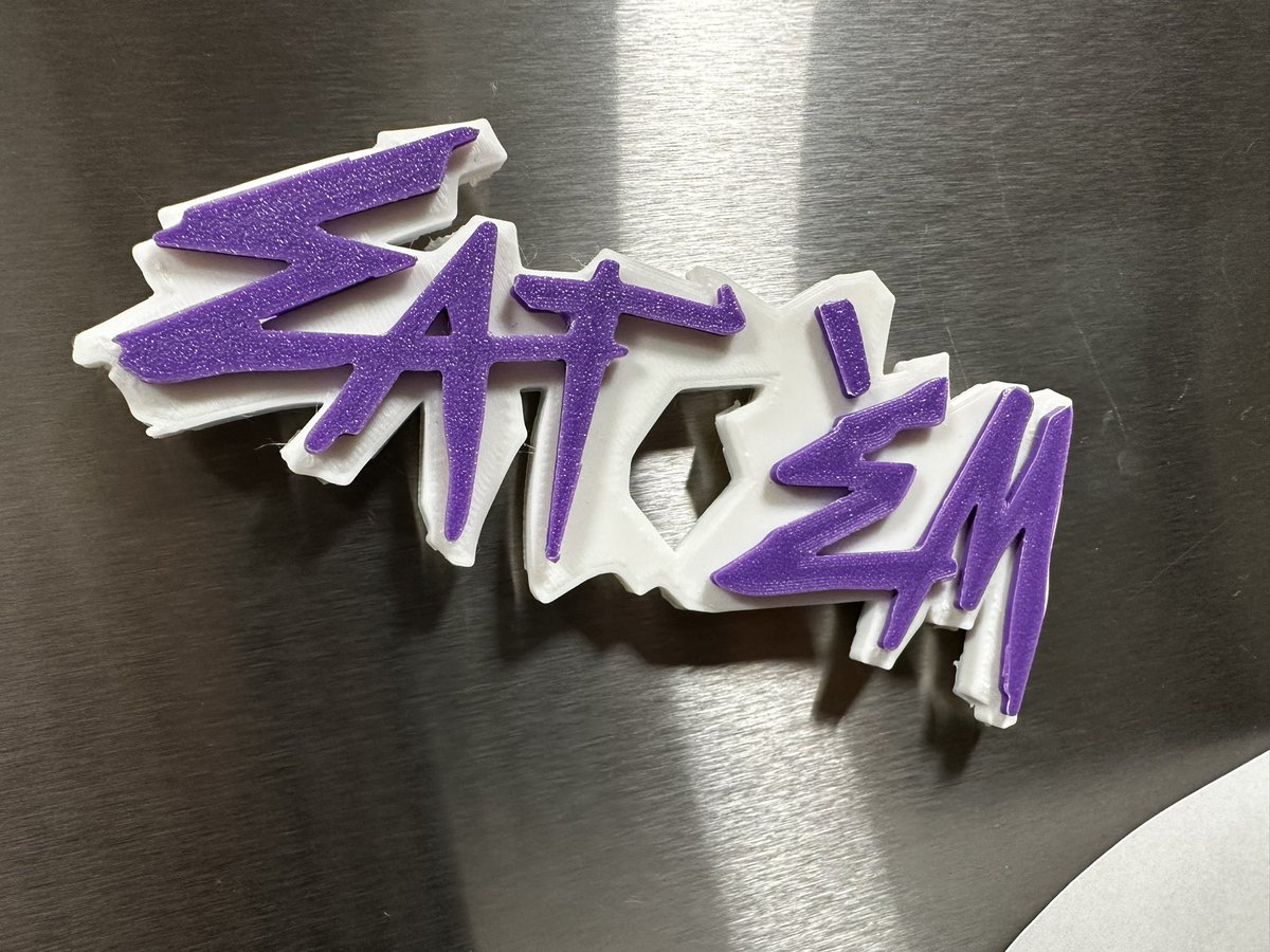 TheMojoDojo90's tweet photo. A tribute to the David Lee Roth @davidleeroth album that started it all for me:

🔥“Eat ‘Em” Ornament/Magnet now available at
https://t.co/QnO1rUF0yJ🔥 https://t.co/2EWCSh4y4t