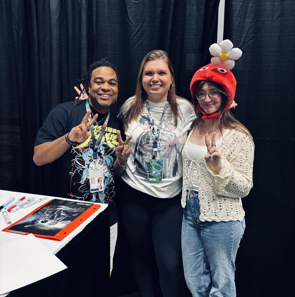 AGustafsson62's tweet photo. “Dive.”

Had the absolute pleasure of meeting Cheng Xiaoshi (@KaggyFilms) and Lu Guang (@childishgamzeno) today, and the urge to re-watch Link Click is at an all-time high. Thank you both for being so lovely and for making these characters come to life! https://t.co/axmovPXkBb