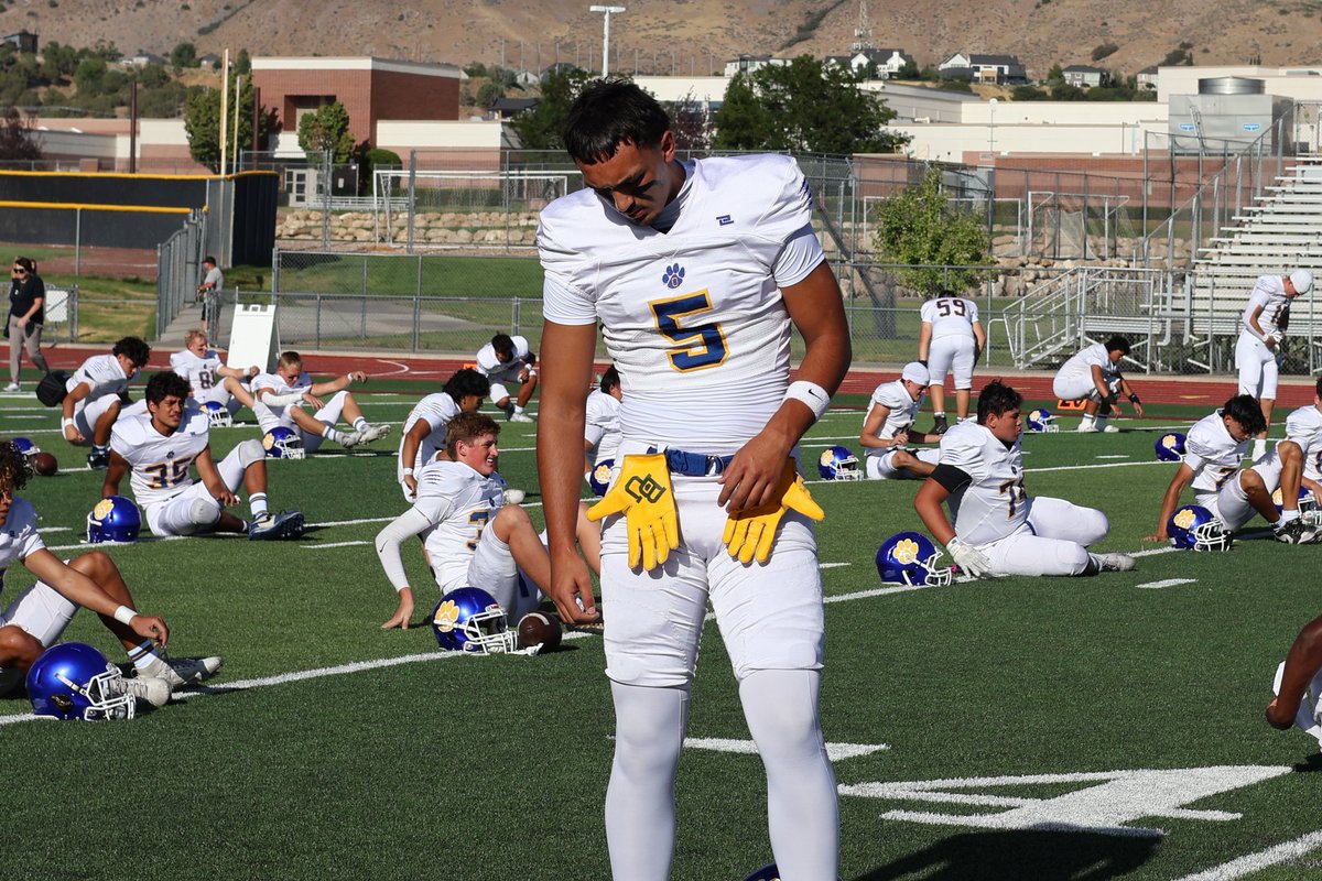 Andy (@andy_pham1) on Twitter photo C/O 26 TE Kai Wesley (<a href="/KaiWesley23/">Kai Wesley</a>) sporting the #Baylor gloves ahead of tonight's matchup. <a href="/OremHSFootball/">Orem Tigers Football</a> at <a href="/LPKnightsFB/">Lone Peak Knight Football</a>
<a href="/BUFootball/">Baylor Football</a>
#SicEm C/O 26 TE Kai Wesley (<a href="/KaiWesley23/">Kai Wesley</a>) sporting the #Baylor gloves ahead of tonight's matchup. <a href="/OremHSFootball/">Orem Tigers Football</a> at <a href="/LPKnightsFB/">Lone Peak Knight Football</a>
<a href="/BUFootball/">Baylor Football</a>
#SicEm