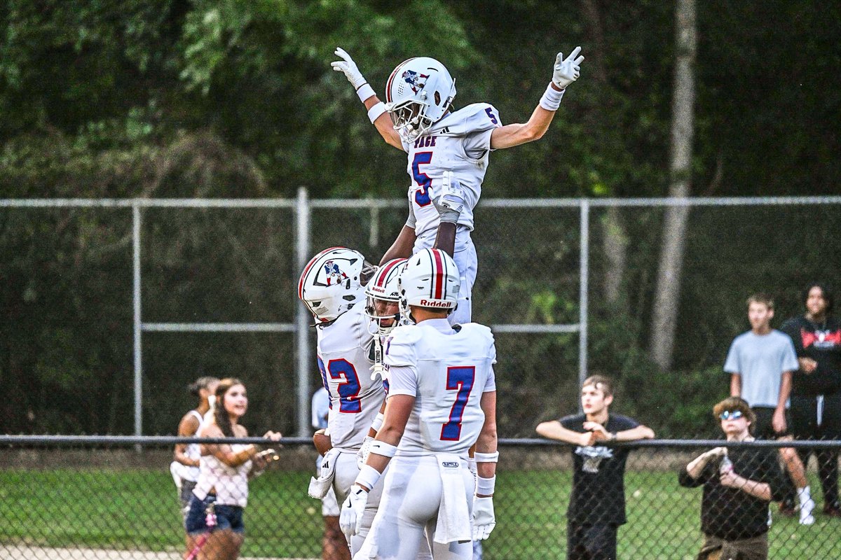 <a href="/pagefootball/">Page Patriots Football</a> <a href="/JordanCurll/">Jordan Curll</a> <a href="/615_sloanbass/">Sloan Bass</a> 💥TOUCHDOWN PAGE
Kruse to <a href="/PeytonRD11/">Peyton Dickerson</a> who got wide open and took it in from 15 yards out.
PAT missed.
Page 13
Giles Co 0
2:01 1st
<a href="/JordanCurll/">Jordan Curll</a> 
<a href="/pagefootball/">Page Patriots Football</a> 
<a href="/wcsPHSathletics/">Page High Athletics</a> 
<a href="/PHSBooster/">PHS Booster Club</a>