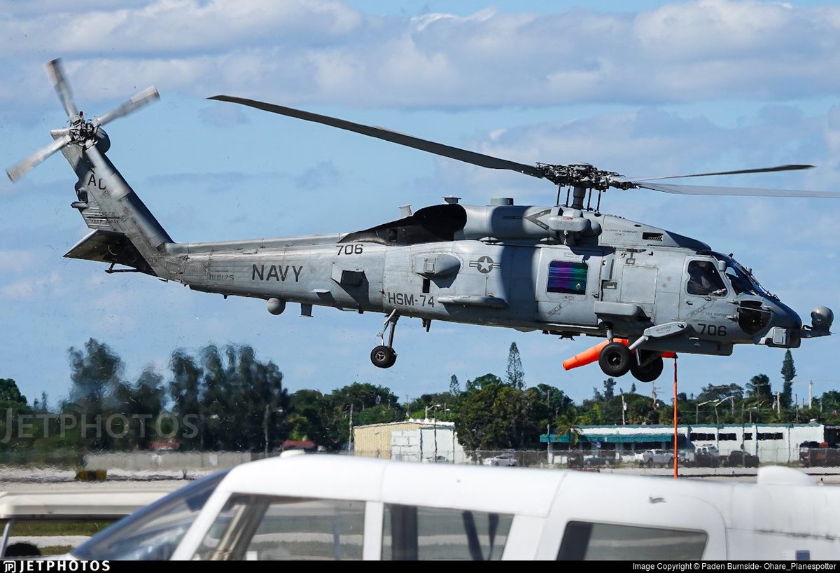 DIFUNDELOYA's tweet photo. 🚨 ¡ÚLTIMA HORA VENEZUELA! 🚨🇻🇪

Reporta @Arr3ch0 Indicios de que la Marina Estadounidense 🇺🇸 ya se encuentra al Norte de Venezuela. Fue rastreado por @Flightwatcher1, registro 168175 Seahawk, con las siglas HSM 74. 

🛑 ¡LLEGARON LOS DESTRUCTORES AL NORTE DE VENEZUELA! 🛑 https://t.co/dWzMxE4DFp