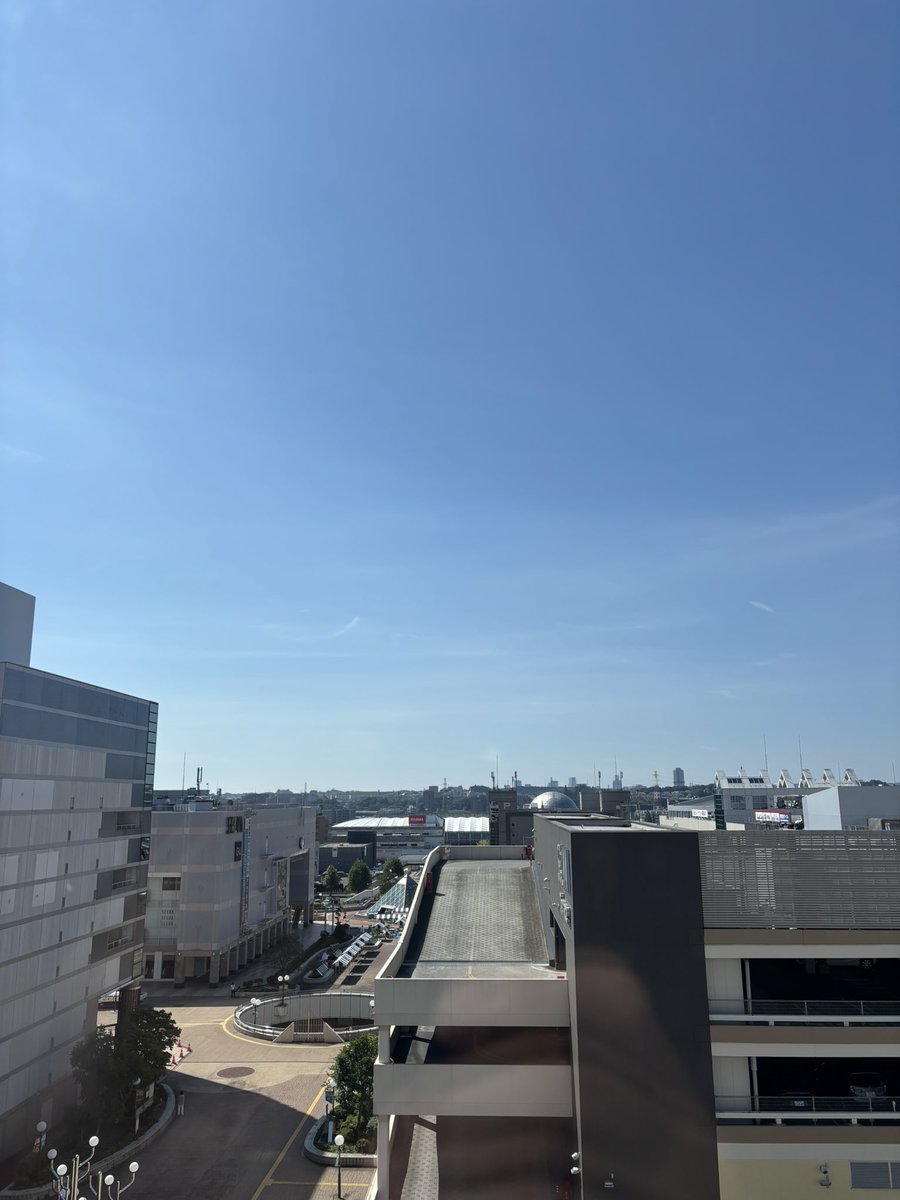 今日はふるさと祭りみたい

花火見えるかなぁー🎆

今年大きいのは見てないからねー

楽しみにしよ〜っと😃

＃ふるさと祭り
＃祭り