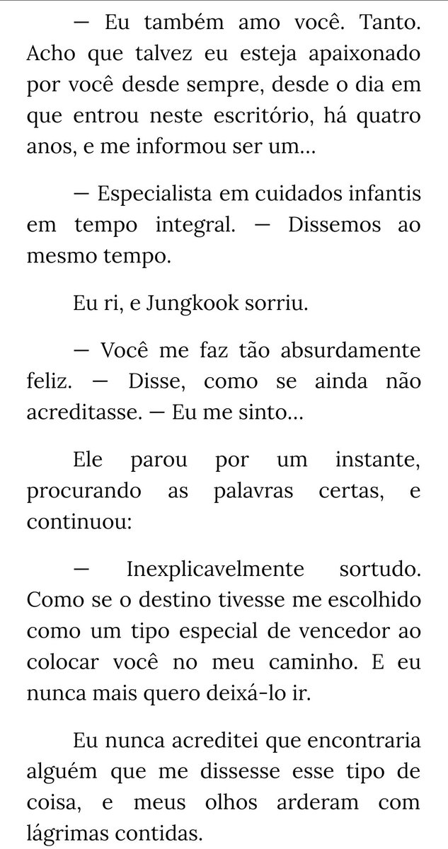 BibliotecaBW's tweet photo. #jikook

Onde Jimin está apaixonado pelo Dr. Jeon há quatro longos anos: um pai solteiro incrível, mas é hétero e não tem interesse em namorar alguém dez anos mais novo e, para piorar, é seu chefe.

ou

Onde Jimin deveria ser apenas o babá das crianças, mas, tudo muda quando Jungkook lhe faz uma proposta inesperada: se tornar seu marido no papel. Agora, ele precisa descobrir como transformar essa farsa em um verdadeiro “felizes para sempre”.