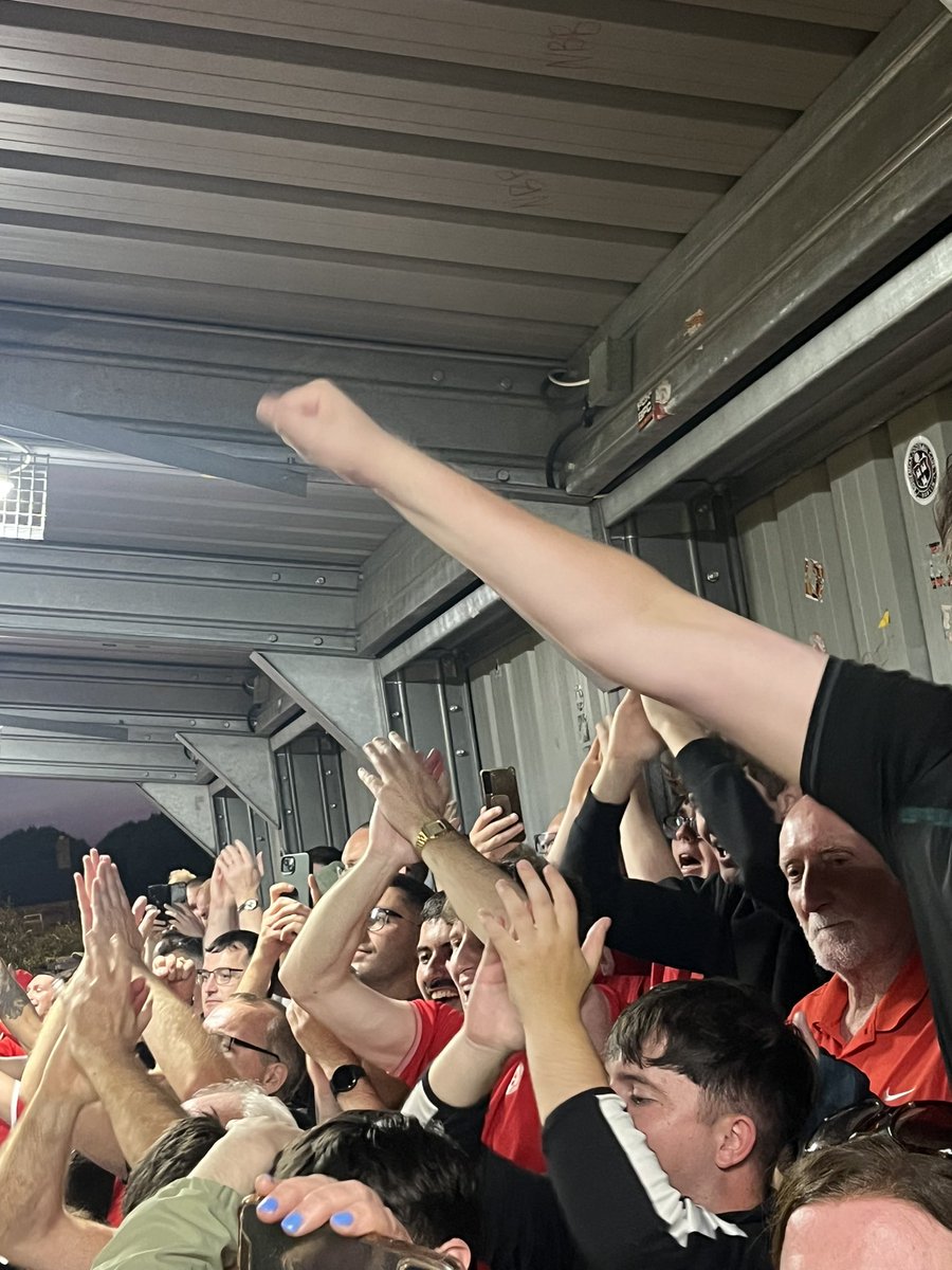 The GOAT watching on.

Fago forever 🔴⚪️
