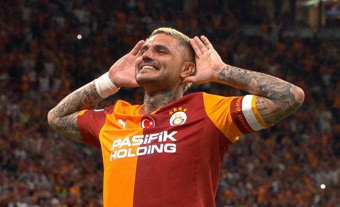 Sakatlıktan gelip daha oyuna girer girmez kuşları bağırtıyor Mauro İcardi 🦁 #GSvKG Galatasaray - Karagümrük #Galatasaray 💛❤️