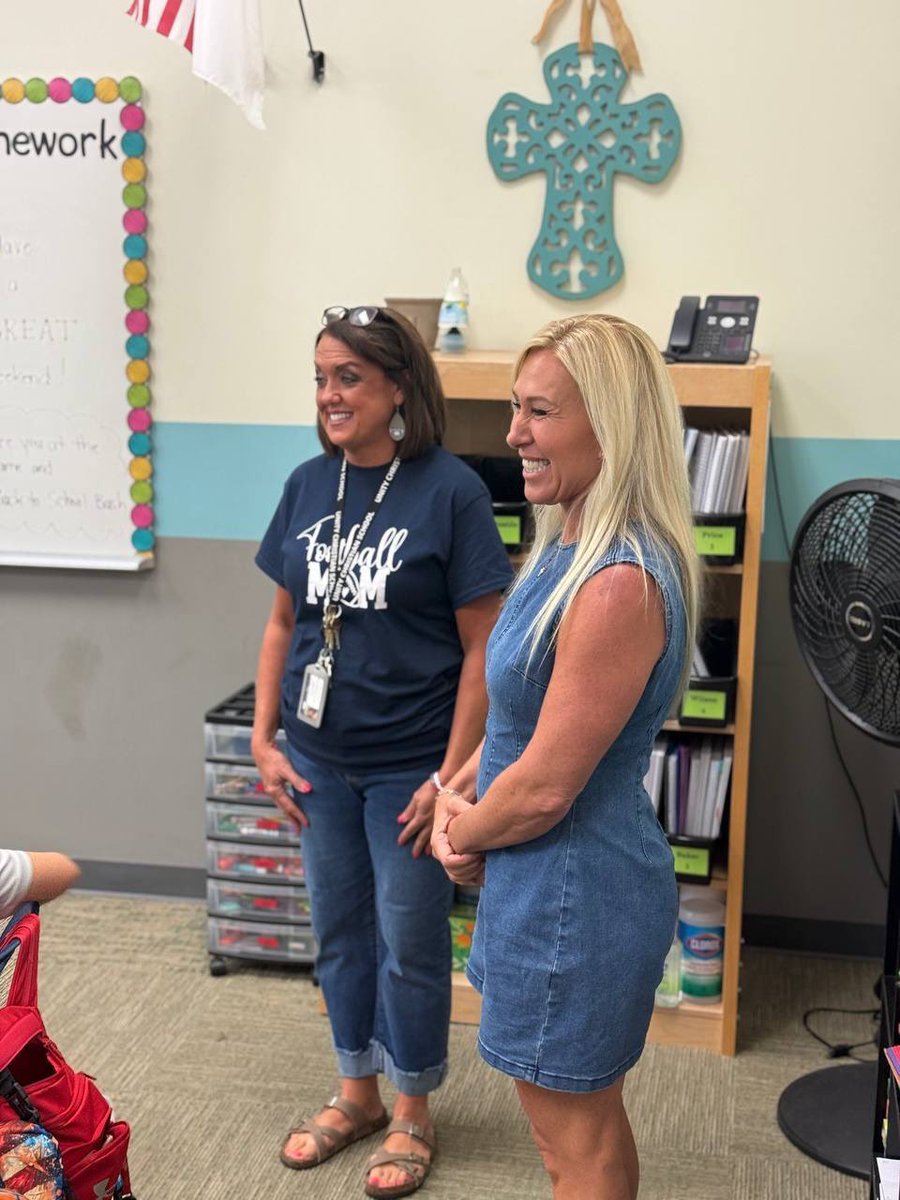 RepMTG's tweet image. Thank you, Dr. John Barge, for the fantastic tour of Unity Christian School!

It was such a pleasure being in a Christ-centered educational environment. We need to see more schools like this!

Parents should have the right to choose to put their tax dollars and their children in…