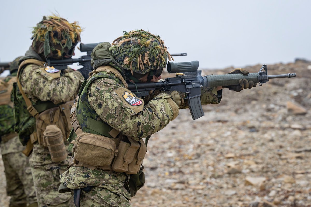 JTFN_FOIN's tweet image. #LSV ? « nunakput » est un mot inuktut qui signifie « l'eau à travers la terre ».

C'est pourquoi la prochaine série d’Op NANOOK, qui sera lancée dans deux semaines, s'intitule NUNAKPUT—une référence appropriée au passage du Nord-Ouest.

📸: Sgt Alana Morin &amp;amp; Cpl Brendan Gamache