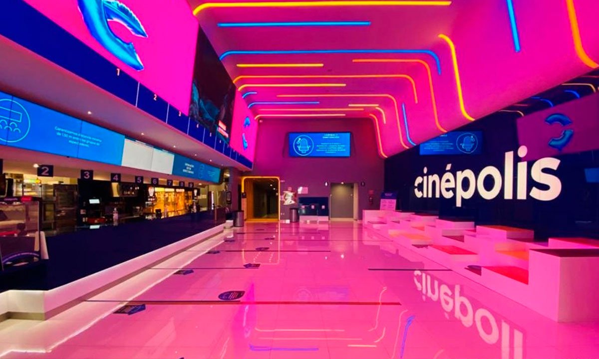 🍿🎬 De un cine en Morelia a un imperio global: Cinépolis domina la cartelera en 18 países y es la cadena de cines más grande de Latinoamérica

No solo venció a todos sus rivales en México…

También le compite a Hollywood en su propio terreno
🧵👇
