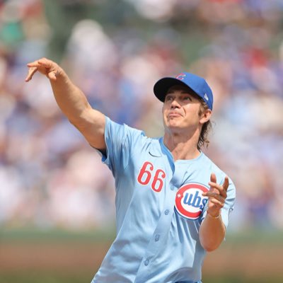 Go, Hayden, go!
Hayden Christensen throws out the ceremonial first pitch prior to the game between the Chicago Cubs and the Pittsburgh Pirates at Wrigley Field on August 15, 2025 in Chicago