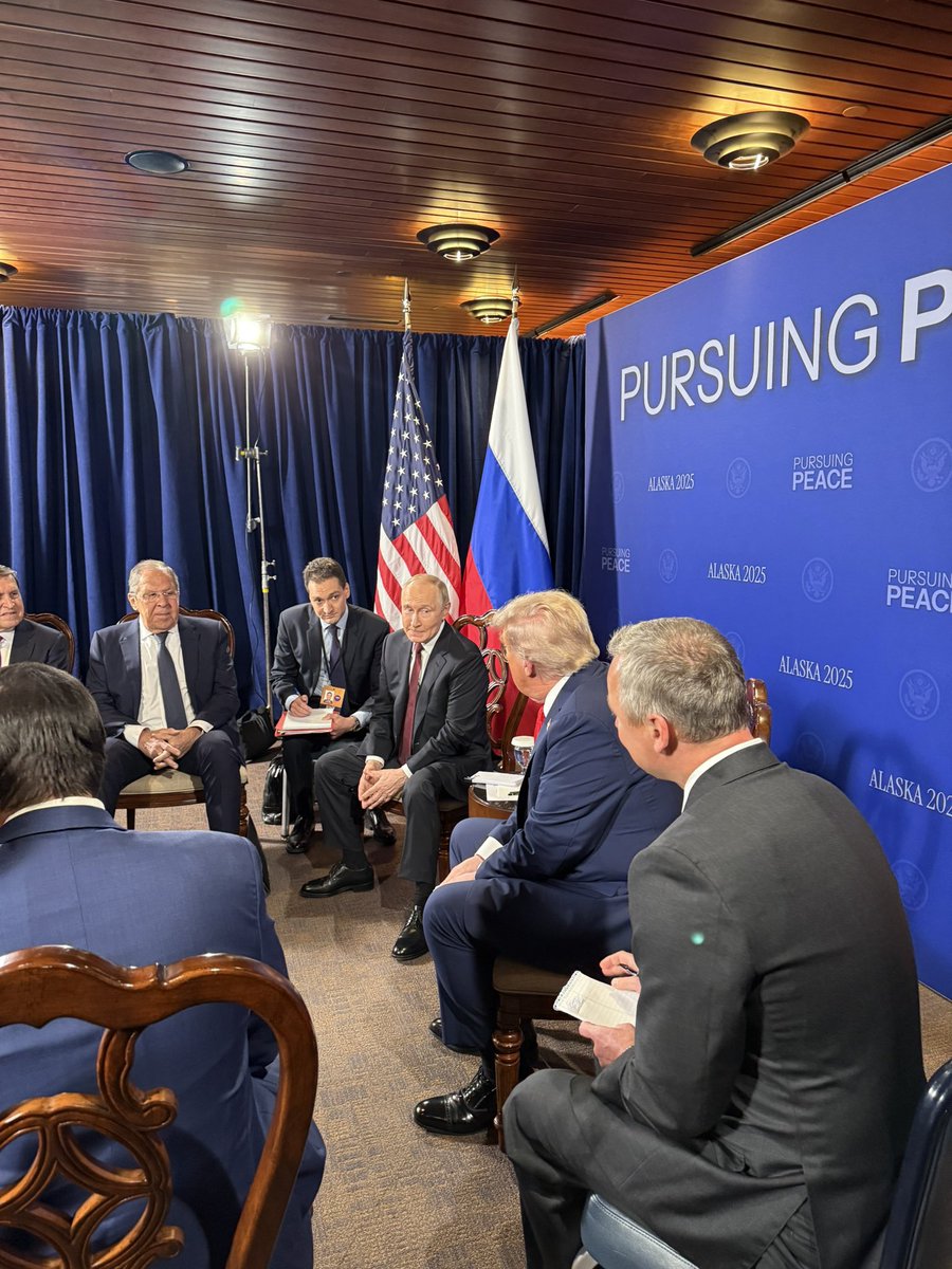 SonOfAmerica4's tweet image. President JD Trump sits with President Putin 🇺🇸🇷🇺
MAN OF PEACE 
President Trump 🇺🇸