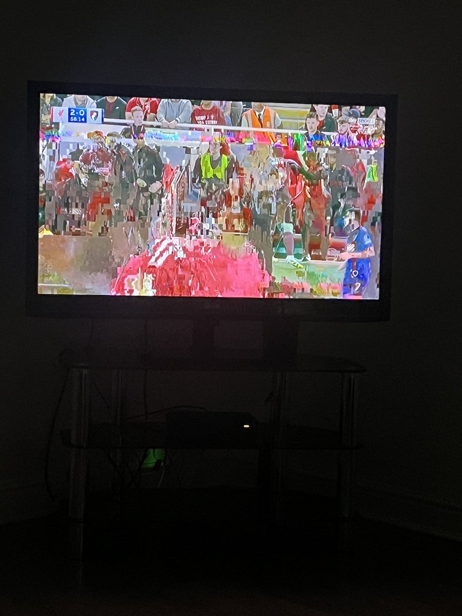 JennyP1906's tweet photo. @virginmedia sort your tv out https://t.co/Hcvxwz1BOq