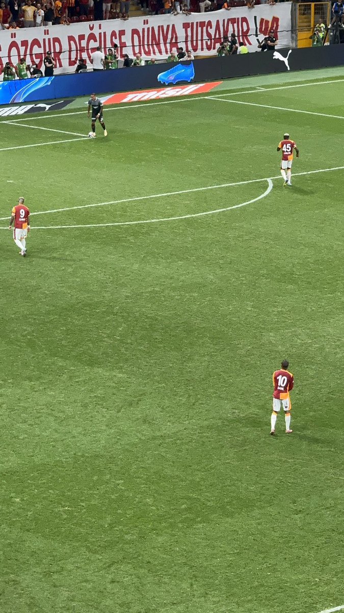 Çerçevelet duvara as!