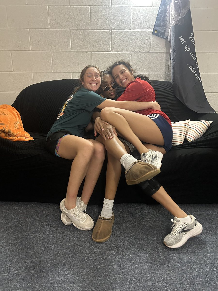 Newman Women's Basketball tweet media