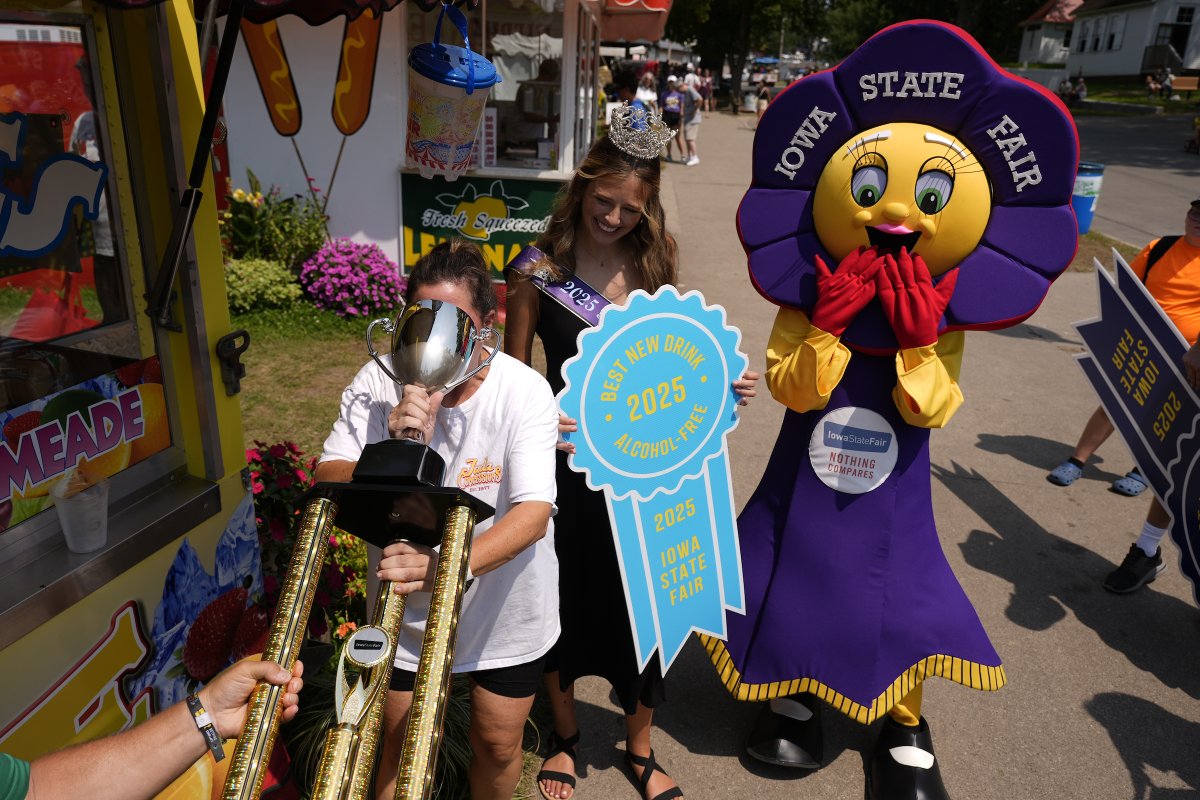 🏆Your 2025 Best New Drinks🏆 

Pink Pony Cooler at JRs SouthPork Ranch - Best New Drink With Alcohol 

Watermelon Lemonade at Jada Concessions - Best New Drink Without Alcohol

#IowaStateFair #FairSweetFair