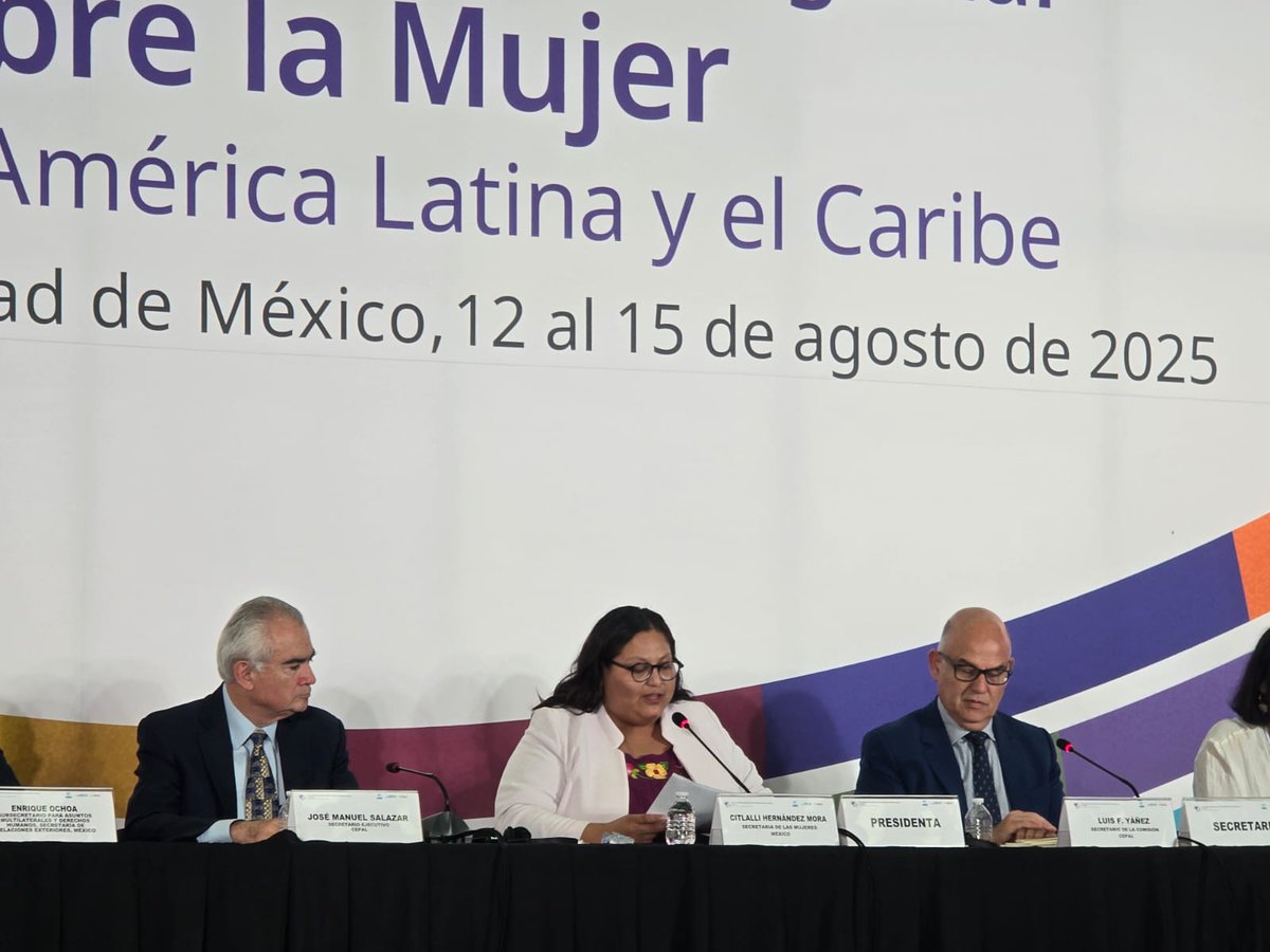 🇨🇺🤝🇲🇽 En la clausura de la XVI Conferencia Regional sobre la Mujer de América Latina y el Caribe, <a href="/CitlaHM/">Citlalli Hernández Mora</a>, secretaria de las Mujeres en México, condenó la imposición de medidas coercitivas unilaterales; especialmente el bloqueo criminal contra Cuba y Venezuela.

#TumbaElBloqueo