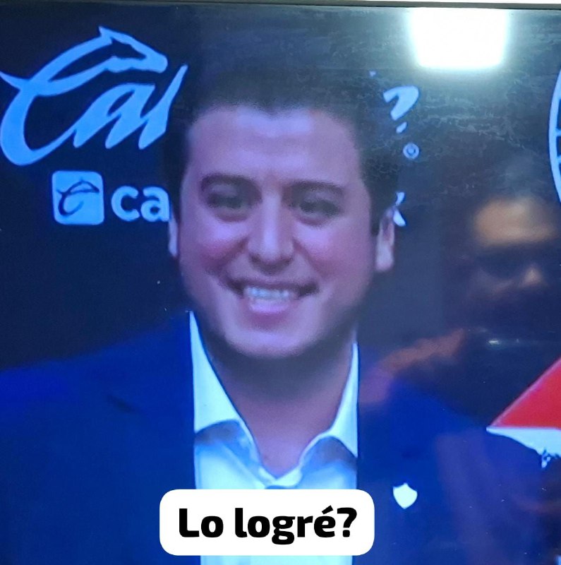La cara de un hombre cuando hace algo bien y oor primera vez no lo putean. <a href="/a_fajer/">Aníbal Fájer Alonso</a>.
Que tal la propuesta para nombrar a la cancha principal de la Agademia. Cancha "Camilo Vargas"?.
Deja tu legado. Hasta aqui la actividad del Bot1916.