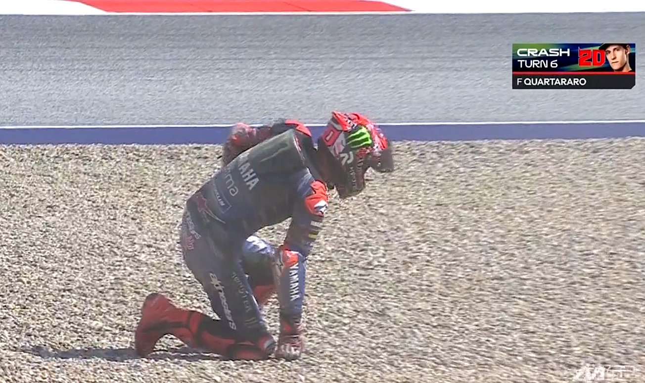 Gya6QEqWcAAOSkK?format=jpg&name=large Quartararo Struggles in Austria, Ends Friday with a Costly Crash
