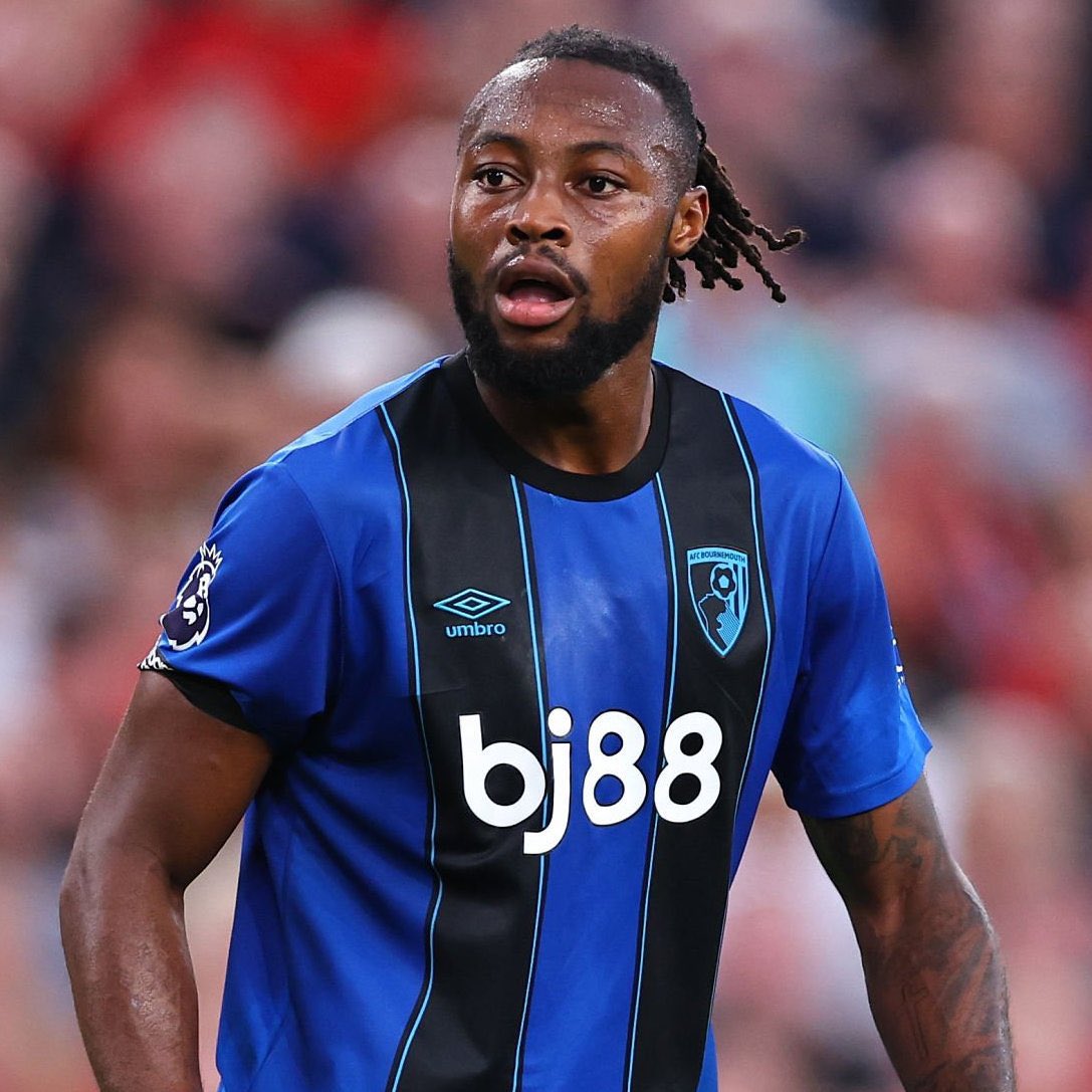 CFC_Code's tweet image. Semenyo 🇬🇭 is cooking. LIV 2-2 BOU 😀😀😀