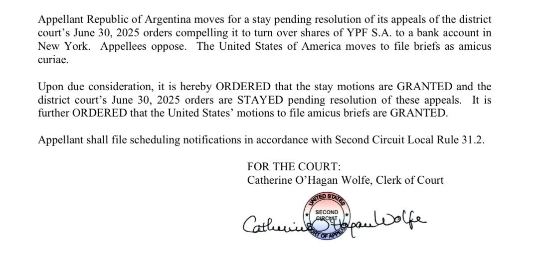 Triunfó el sentido común y las acciones de YPF se quedan como están. Nunca se olviden que llegamos a este punto por los que se robaron hasta la plata de un tren bala que nunca fue.
