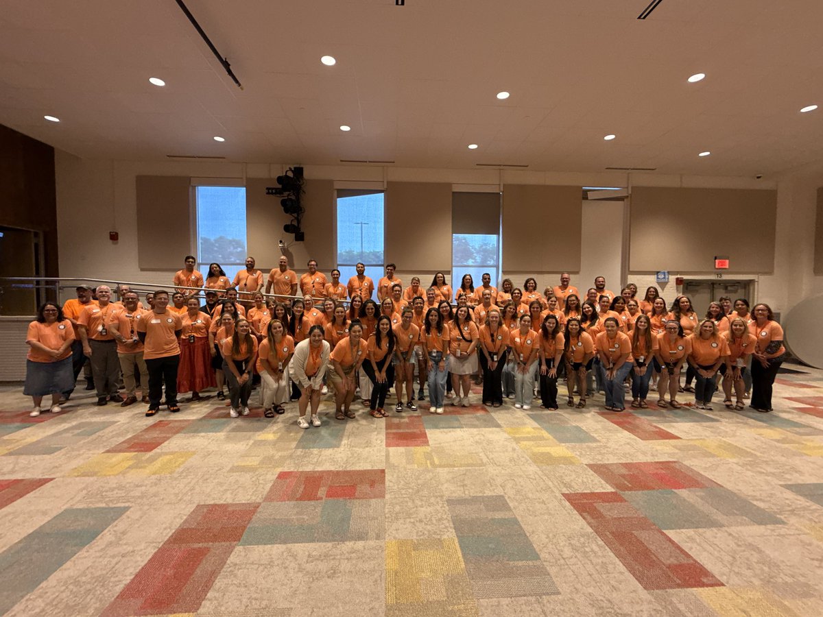 Mschroeder6's tweet image. Proud to be part of @NSSD112, where our amazing staff foster a culture of positivity, engagement, &amp;amp; kindness. This morning’s Orange Frog training was a great reminder that the mindset we bring can lift &amp;amp; inspire those around us. I’m ready and excited for the year ahead!#112leads