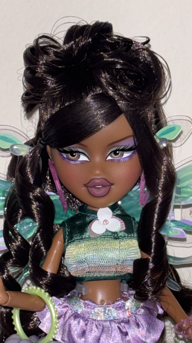 Look Closer🧚🏾‍♀️🦄🫧