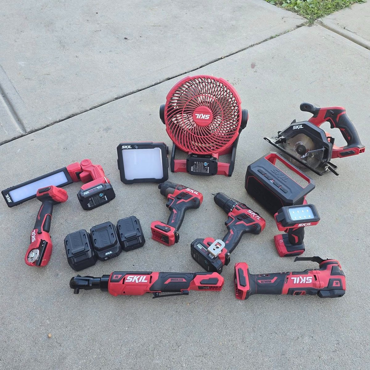 Smart tools for all your DIY projects—and they're all powered by the same battery to make life even easier! Image by Christopher Brame
