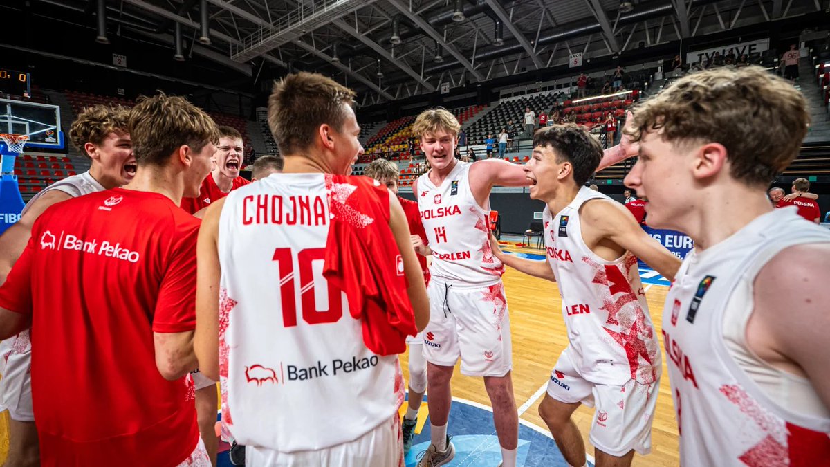 POLSKA W FINALE EUROBASKETU! 😍😍😍 Mamy awans do dywizji A, to już pewne! ❤️🇵🇱🏀🔥

Brawo Antek, brawo Biało-Czerwoni 🫡💪🔥

Pokonaliśmy Czechy 76:64 👏