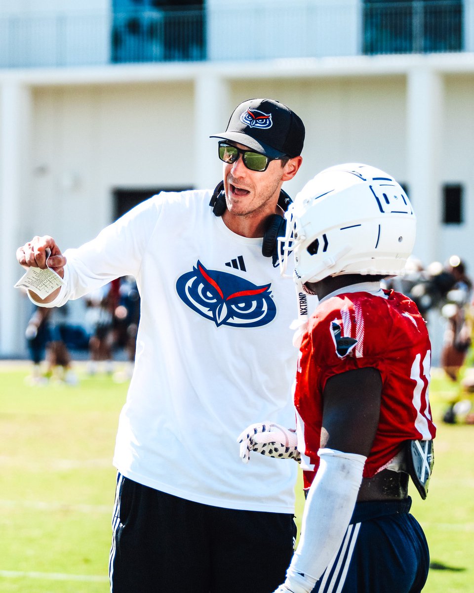 Building the standard. 📈

<a href="/ZKittley/">Zach Kittley</a> 

#WIP🏝️