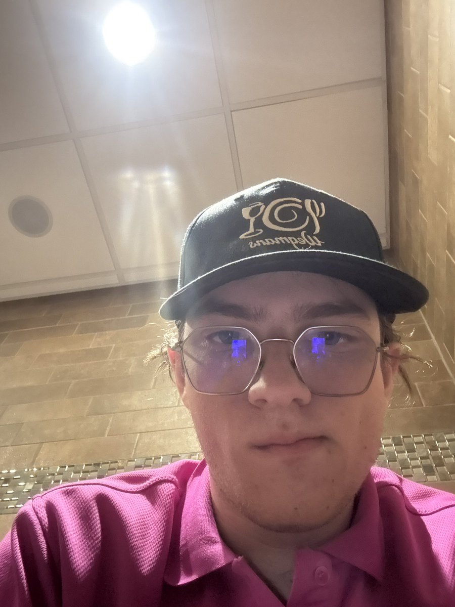 <a href="/TheGroupFart/">The Group</a> <a href="/LarrryCroft/">larry</a> yup