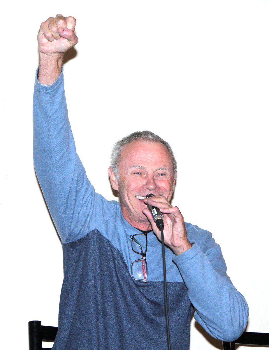 Linda Rohe (@coastalent1) on Twitter photo We are so sorry to hear of Tristanβs passing, a true legend and someone that will never be forgotten. He loved meeting all of his fans- you were all a part of him as was #Robertscorpio - may you rest in peace <a href="/tristanrogers/">tristanrogers</a> πππ
#RestInPeace #tristanrogers We are so sorry to hear of Tristanβs passing, a true legend and someone that will never be forgotten. He loved meeting all of his fans- you were all a part of him as was #Robertscorpio - may you rest in peace <a href="/tristanrogers/">tristanrogers</a> πππ
#RestInPeace #tristanrogers