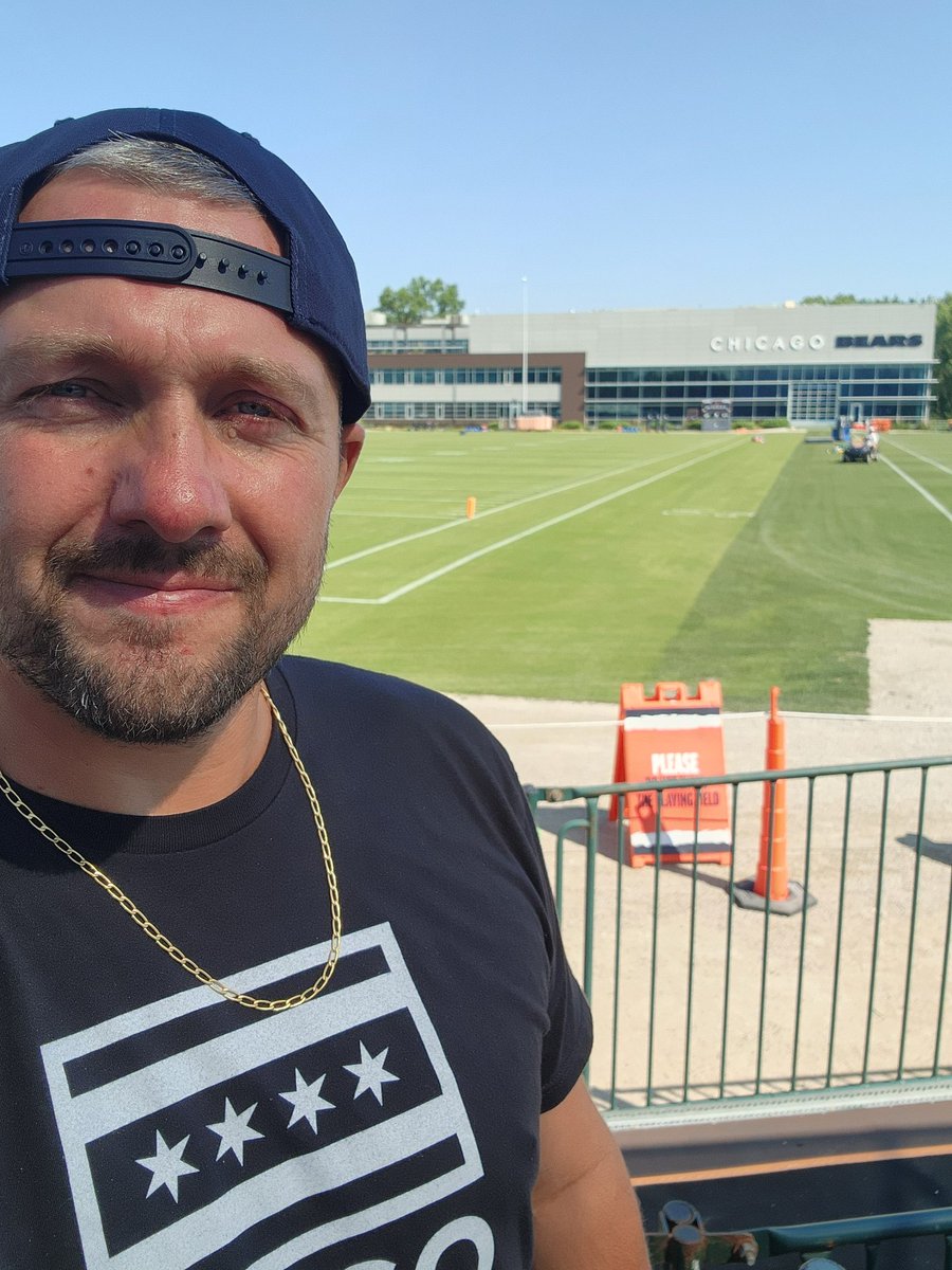 My last day of training camp and last day at Halas Hall for the year. We wait months for these 3 weeks, and then it's gone in the blink of an eye.

Thank you to everyone for the support of my coverage. Living my dream and making my family proud does not happen without your