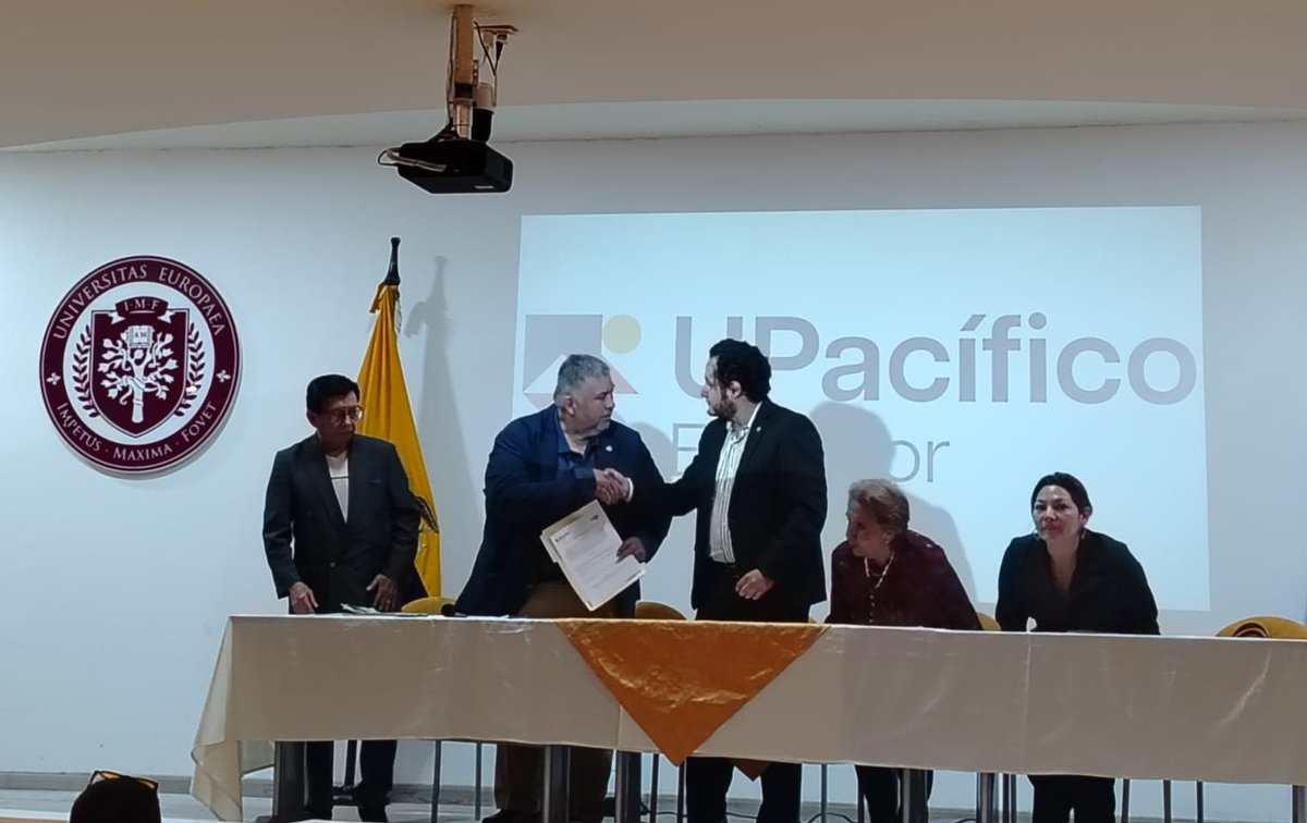 Firma del convenio interinstitucional  entre el Colegio de Médicos del Guayas y la Universidad del Pacífico <a href="/UPacifico_EC/">UPacifico Ecuador</a>.

En la gráfica nuestro presidente <a href="/DrHectorRoseroT/">DrHectorRoseroT</a> y autoridades del alma máter.

#SomosCMG