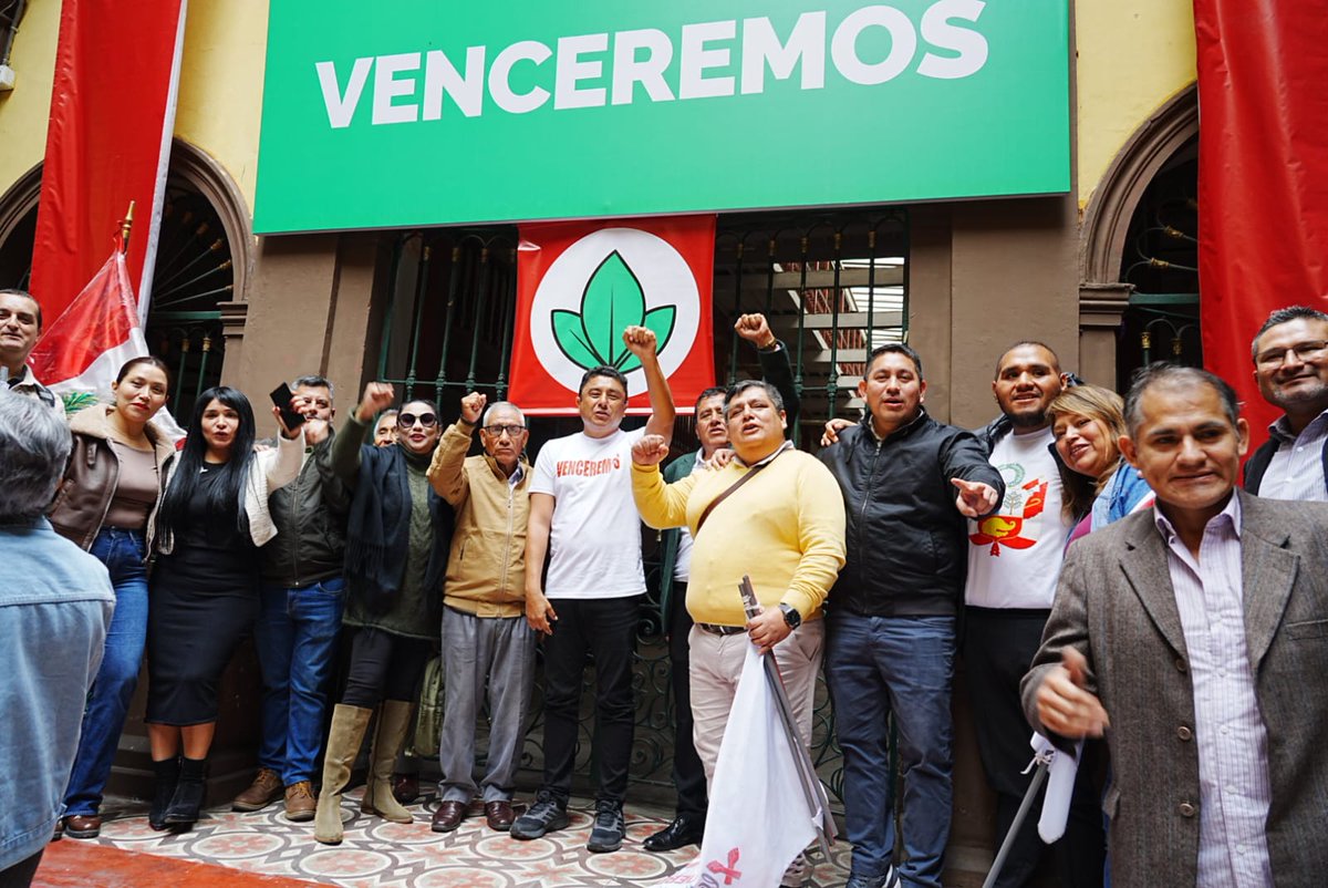 ¡El 2026 VENCEREMOS!

Hoy hicimos el lanzamiento de nuestra alianza electoral Venceremos, con nuestro logo de las 3 hojas de coca del Kintu, iniciamos el camino para refundar la patria con una Asamblea Constituyente!