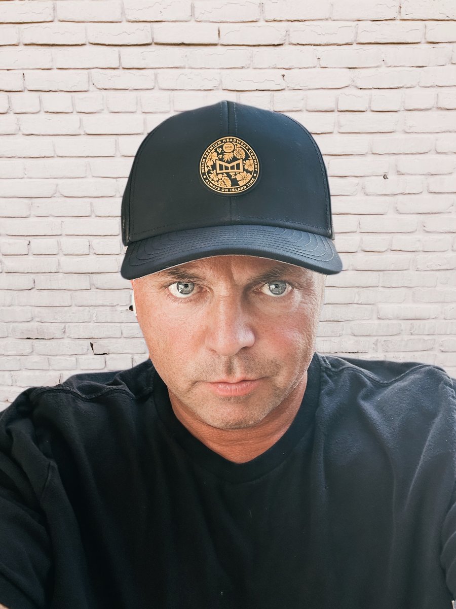 Lighting and effects and a healthy dose of hopium... and I'm down 40lbs since this time last year.
August #2025 #filters #deaging