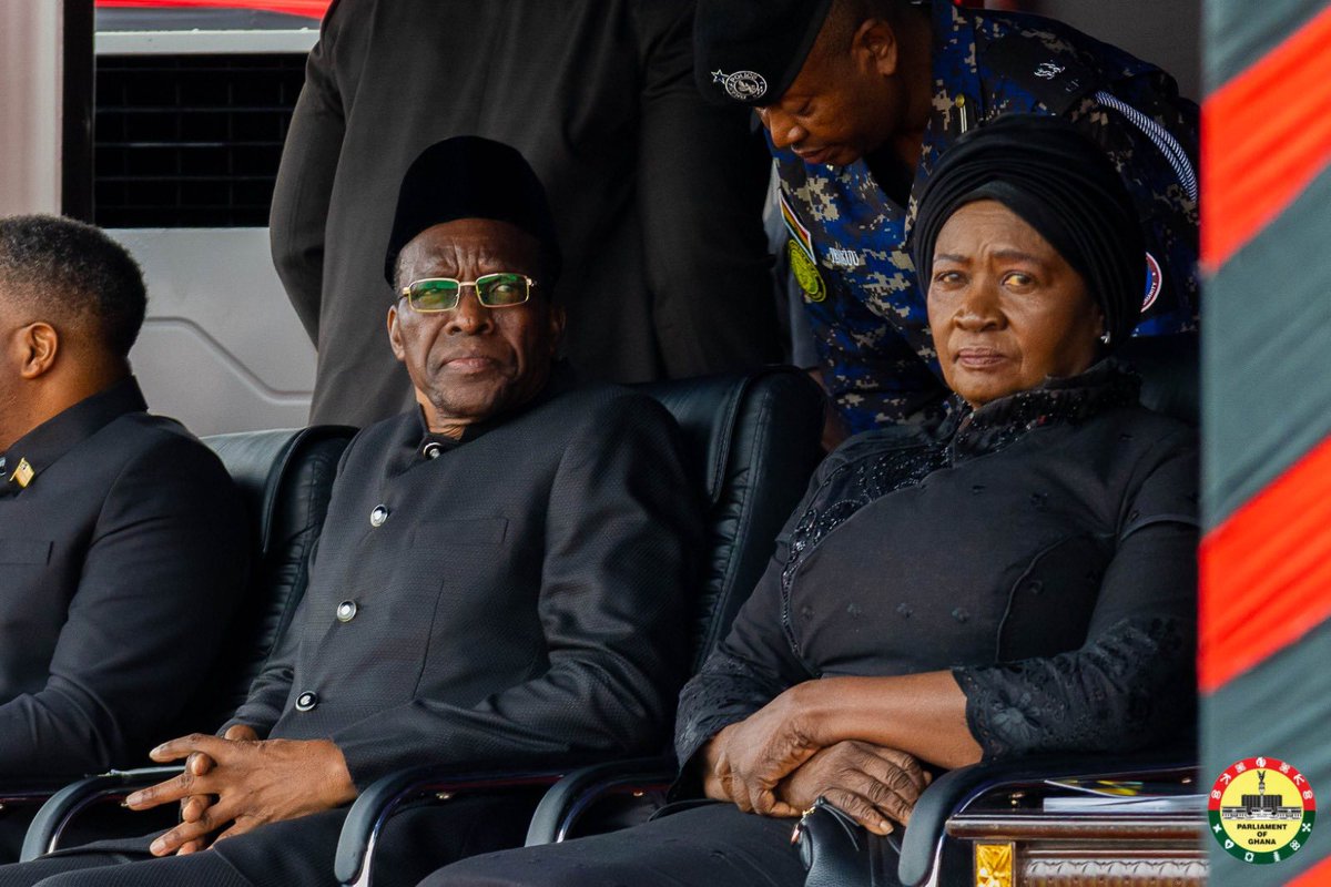 tignews_'s tweet photo. Beautiful images of the Speaker of Parliament, Vice President, and some dignitaries from the just-ended state burial for the fallen heroes at the Independence Square.
#TIG #TIGPost #GhanaMourns #DonateWithStanbic #statefuneral
Twilight | DENNIS OHENEBA | Moses https://t.co/gzNycckUh3