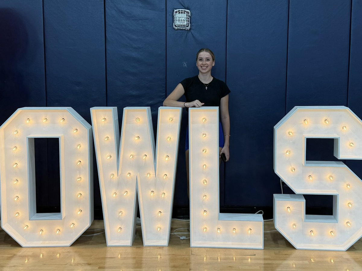 CR2481's tweet photo. I left a piece of my heart in Florida this week. 💔 The worst part about being a parent is preparing someone you cant live without, to live without you. Mackenzie moved into her dorm and is starting her freshman year at Florida Atlantic University. Wishing her the best year ever! https://t.co/aQf84xkquH