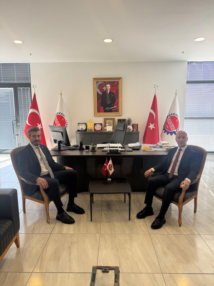 MHP Başakşehir (@basaksehirmhp) on Twitter photo İlçe Başkanımız Sayın <a href="/ServetAyhn/">Servet AYHAN</a>, Esenler Sanayi Sitesi Başkanı Sayın Fatih Dönmez’i ziyaret etti. İlçe Başkanımız Sayın <a href="/ServetAyhn/">Servet AYHAN</a>, Esenler Sanayi Sitesi Başkanı Sayın Fatih Dönmez’i ziyaret etti.