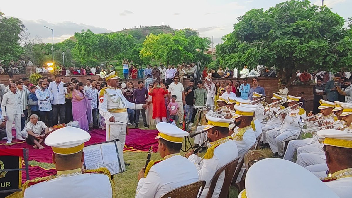 In celebration of the 79th Independence Day, STC #BSF Jodhpur organised an impressive Brass Band performance at Historical Mehrangarh Fort &amp; Mandore Garden. The event was well-received,with the audience applauding the band for their outstanding musical presentation. 🇮🇳