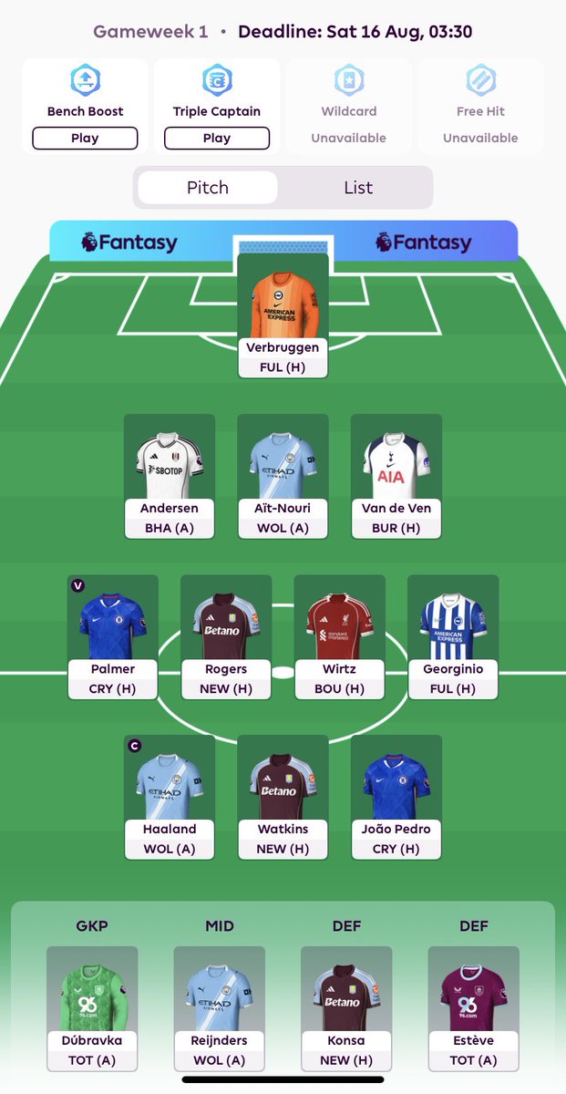 TylerT36559's tweet photo. @FPL_TomHadley Thoughts on the team? And which defence would be better https://t.co/tPQGOHlrAn
