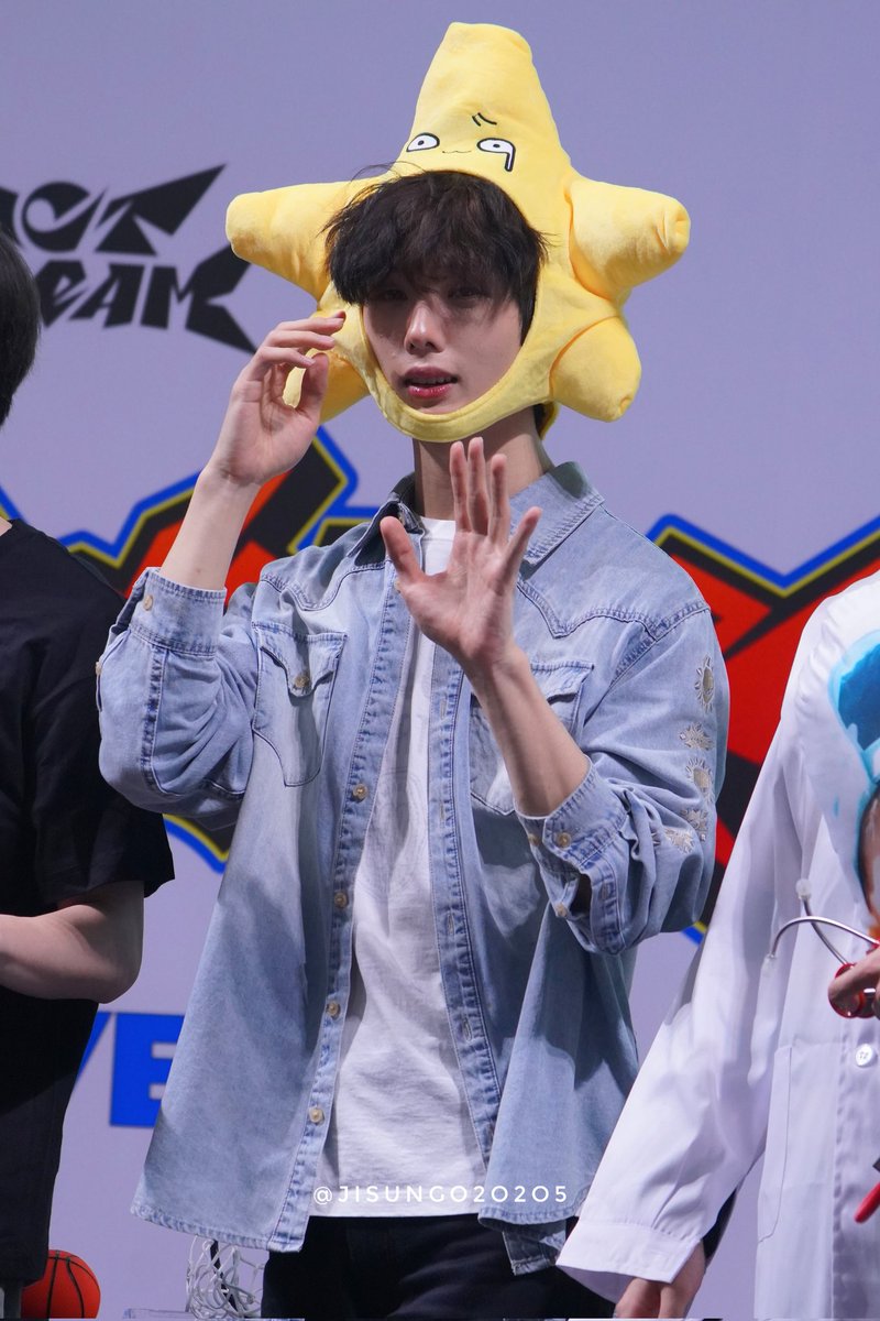 JISUNGO2O2O5's tweet image. 250815 태국 팬싸
넝지성🤏🥹🥹
#지성 #JISUNG
#엔시티드림 #NCTDREAM
#ShopeexNCTDREAMFansignandEvent