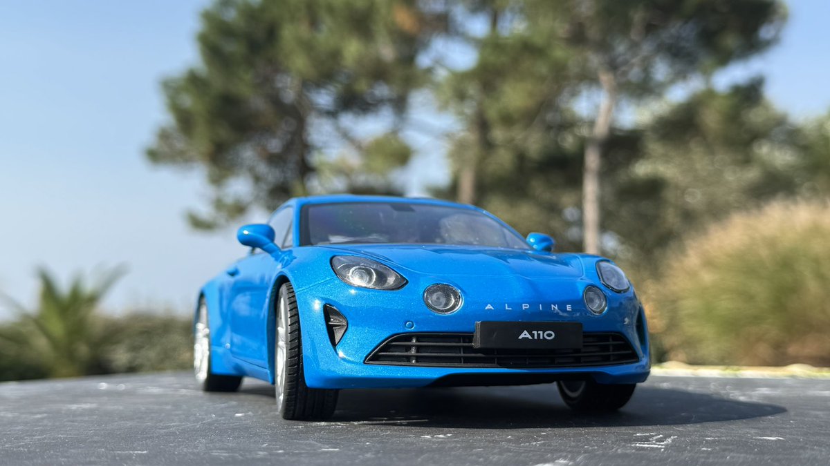 legal_cc's tweet photo. ALPINE
SOLIDO 1/18
#diorama #dioramas #scale118
#miniature #diecast
@DiecastAddicts @Clark77Lee
@andyps1275 @miniphernalia
@UltimativCars @WeLoveDiecast @addict_car @LeahRebeccaUK
@LittleJohn_MD @Cooldudehicks @cars_tiny https://t.co/pBwU6d7OHg