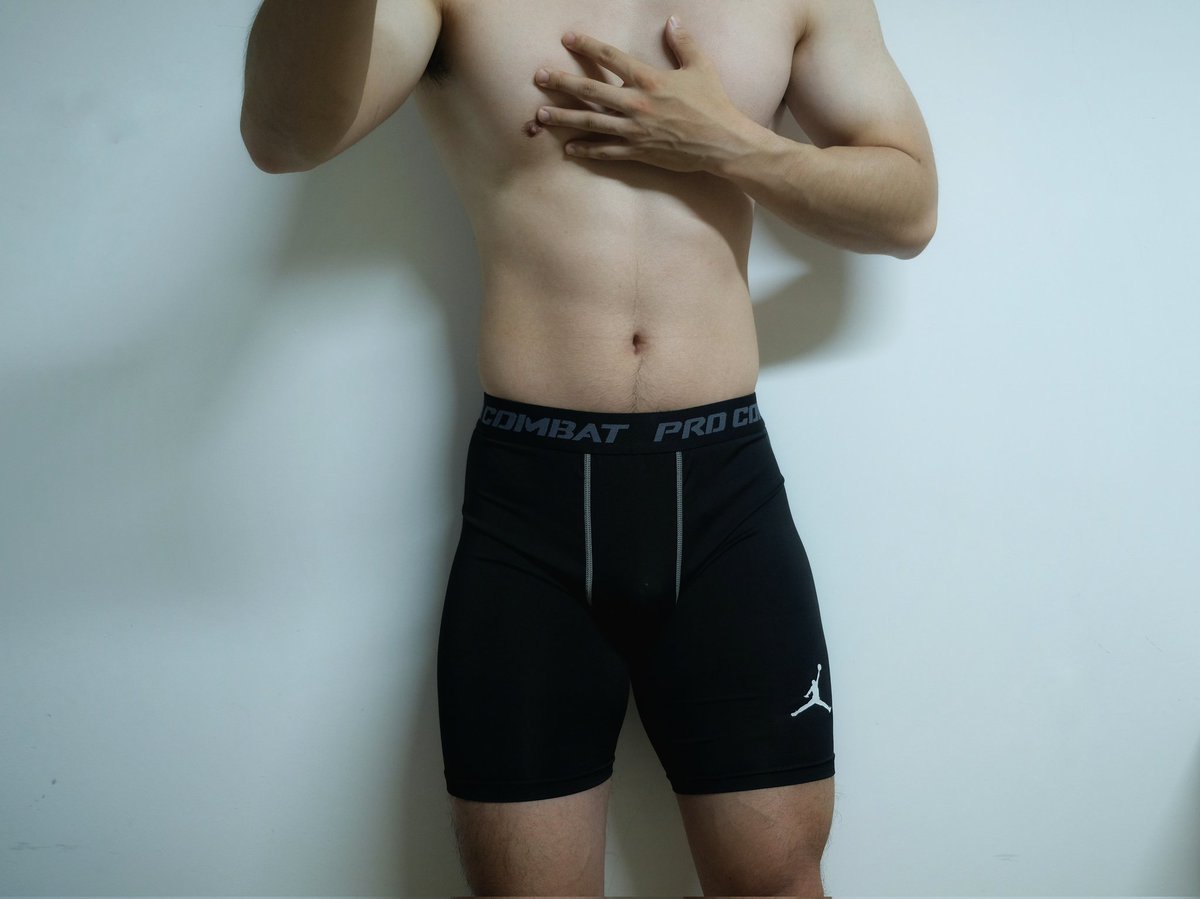 Neflibaata's tweet image. Black or White?