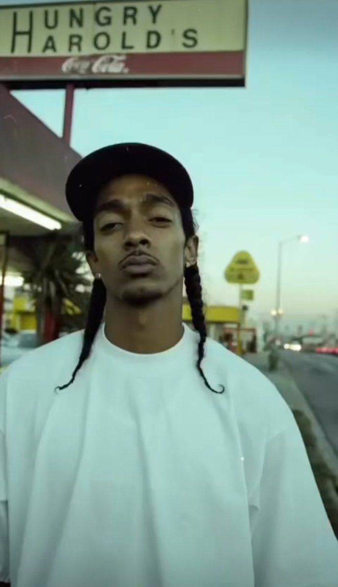 DetonatedOG's tweet image. Happy C day @NipseyHussle Greatest to ever do it out the city! South Central Legend 🏁 #LLNH